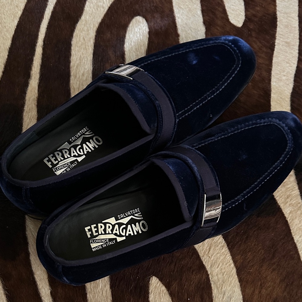 Salvatore Ferragamo Men's Navy Loafers 9.5 EE - Picture 8 of 10